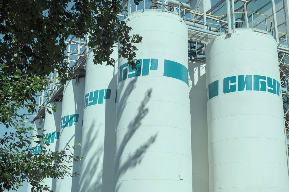 Поддержка СИБУРа стимулирует рынок