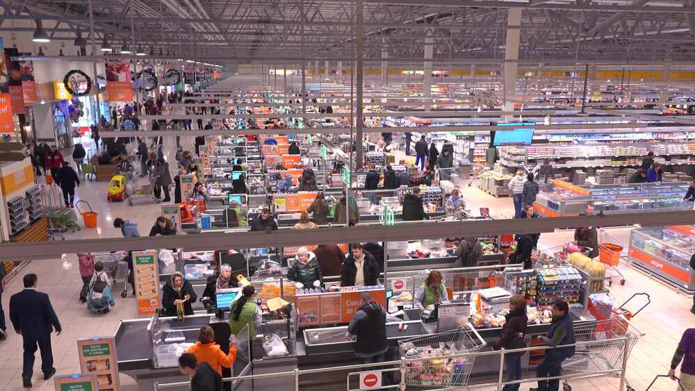 FMCG-индустрия столкнулась со сложностями, начиная от проблем с поставками сырья и импортом как таковым, заканчивая упаковкой. Однако такие смелые и решительные игроки рынка, как СИБУР, способны в лучшую сторону изменить динамику. 